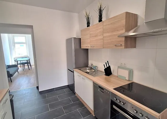 Brand New 5 Bedroom In Location