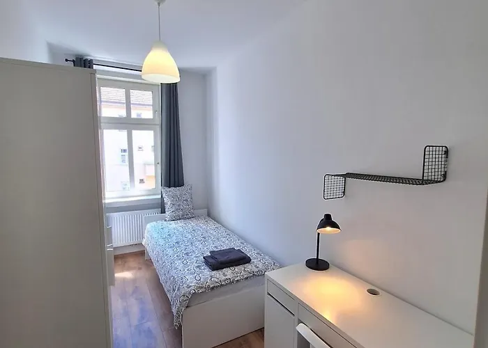 Apartamento Brand New 5 Bedroom In Location