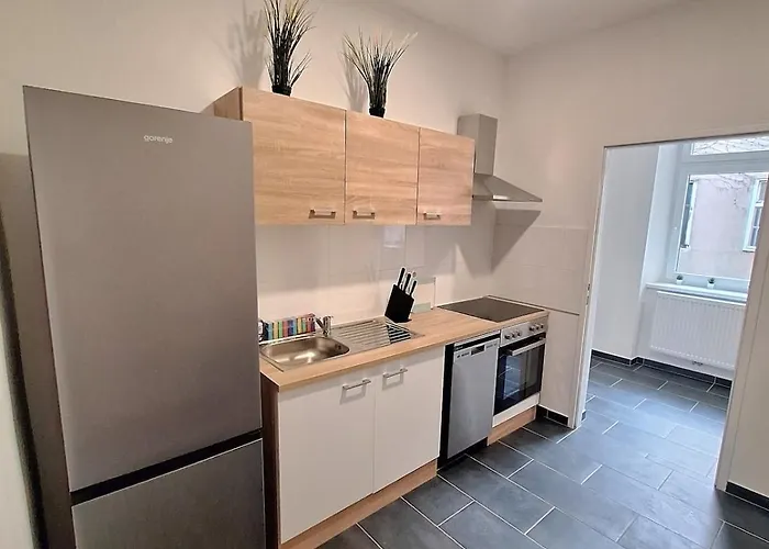 Brand New 5 Bedroom In Location * Viena